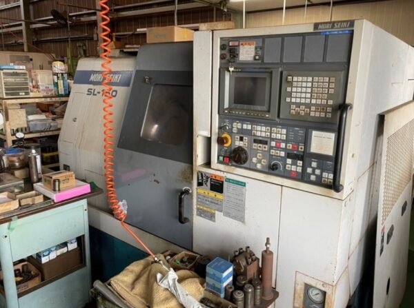 Máy tiện CNC Moriseiki SL150
